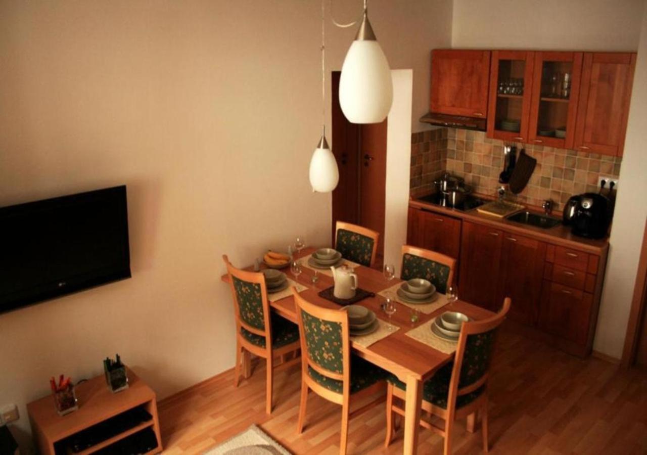 Zazi Apartmany Fatrapark Hrabovo 鲁容贝罗克 外观 照片