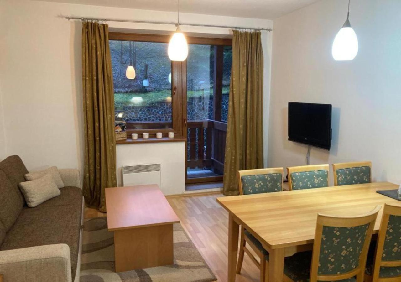 Zazi Apartmany Fatrapark Hrabovo 鲁容贝罗克 外观 照片